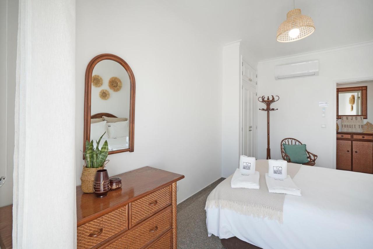 Costa Beach Apartment By The Portuguese Butler Costa da Caparica Extérieur photo