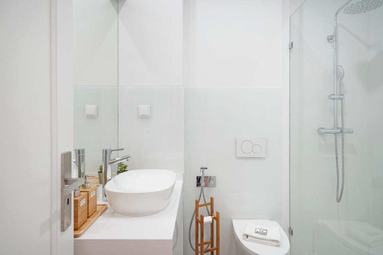 Costa Beach Apartment By The Portuguese Butler Costa da Caparica Extérieur photo